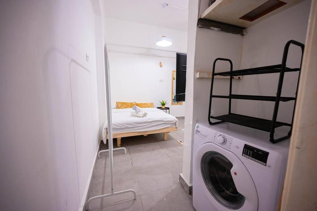 Studio Apartment In Ben Yehuda Cozy And Convinent Tel Aviv Buitenkant foto